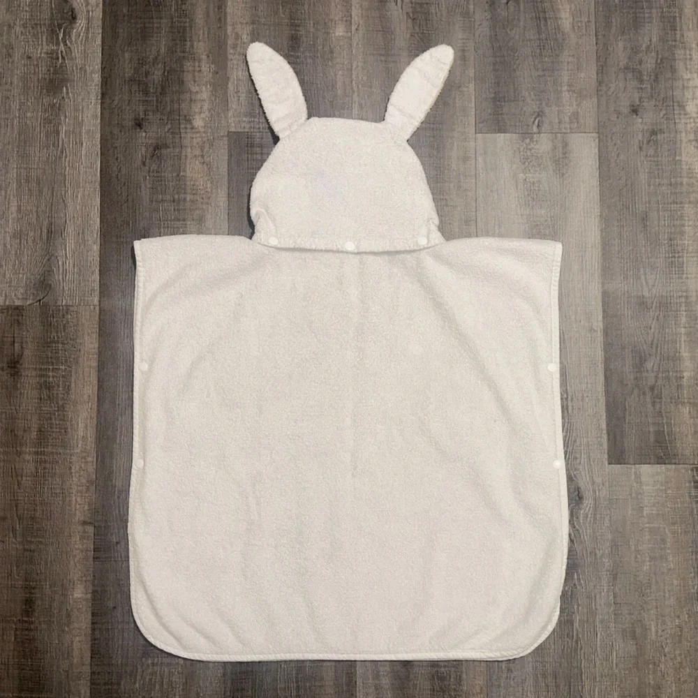 💞 Adorable Cream Bunny Rabbit Kids Poncho-Style Hooded Towel